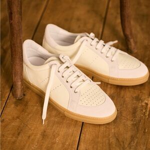 NWOB Sezane Octobre Harpers Sneakers